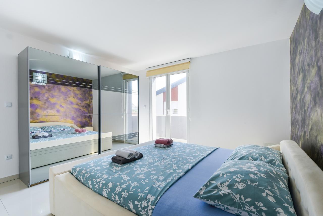 Apartments Mavracic Vir Kültér fotó